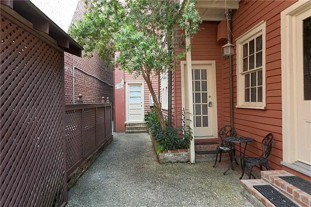 923 Saint Philip St #AB — Photo 13
