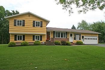 1st image of 6 Joli Ln