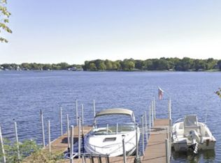 3120 Brooks Ln, Wayzata, MN 55391