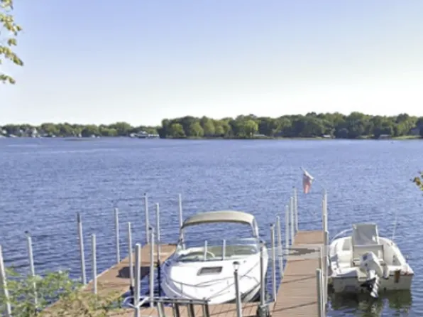 3120 Brooks Ln, Wayzata, MN 55391