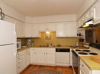 4th image of 619 N Palimino Dr