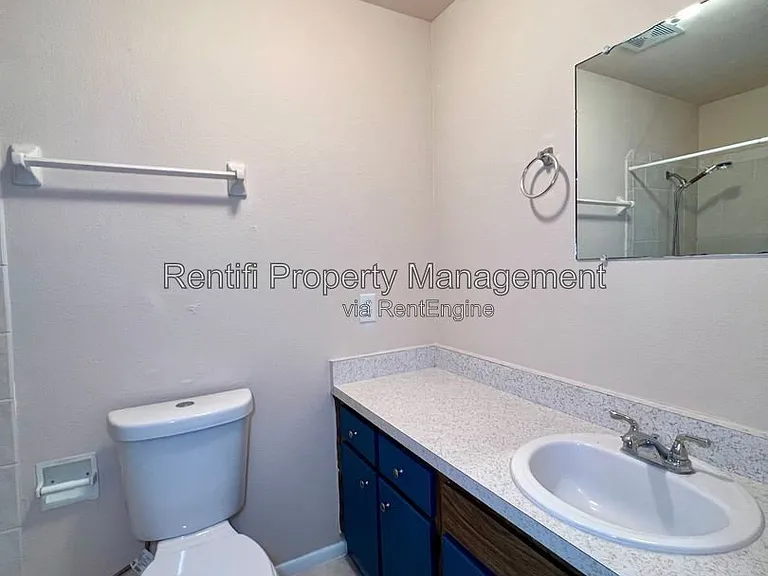 305 Duncan Rd #1 — Photo 14