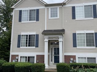 144 Enclave Cir UNIT E, Bolingbrook, IL
