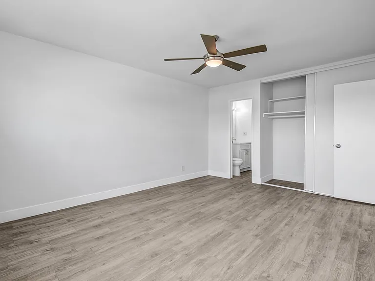 2233 S Ridgeley Dr #303 — Photo 14