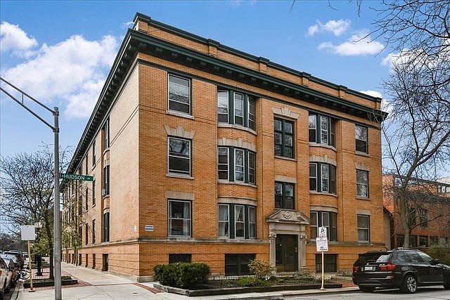 1st image of 2100 N Hudson Ave APT 2