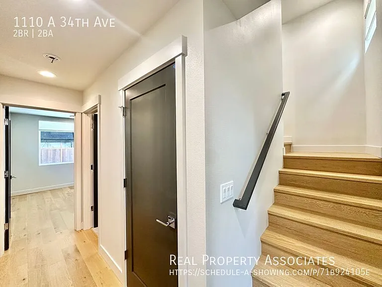 1110 A 34th Ave — Photo 2