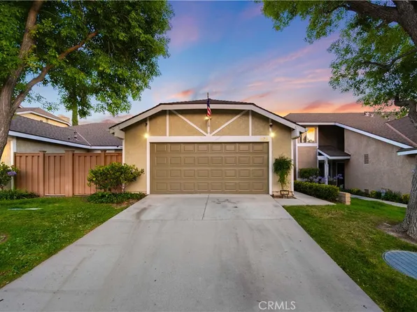 16710 Shinedale Dr, Santa Clarita, CA 91387