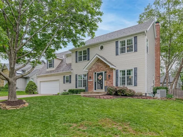 10549 Bluejacket St, Overland Park, KS 66214