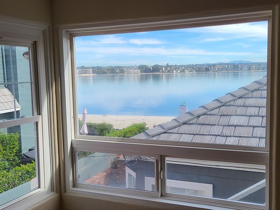 1st image of 829 Tangiers Ct