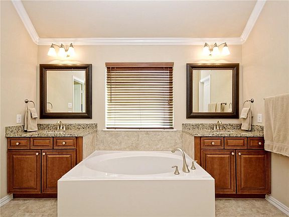 5th image of 3201 Cotton Blossom Way