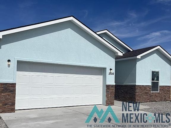 3rd image of 2706 S Onyx Dr