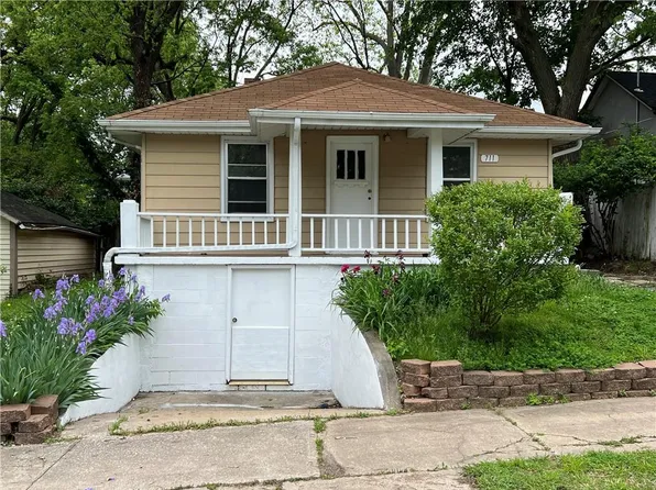 711 N Osage St, Independence, MO 64050