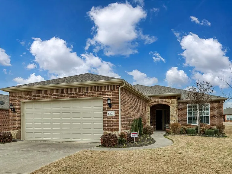 6201 Arcadia Park Ln — Photo 1