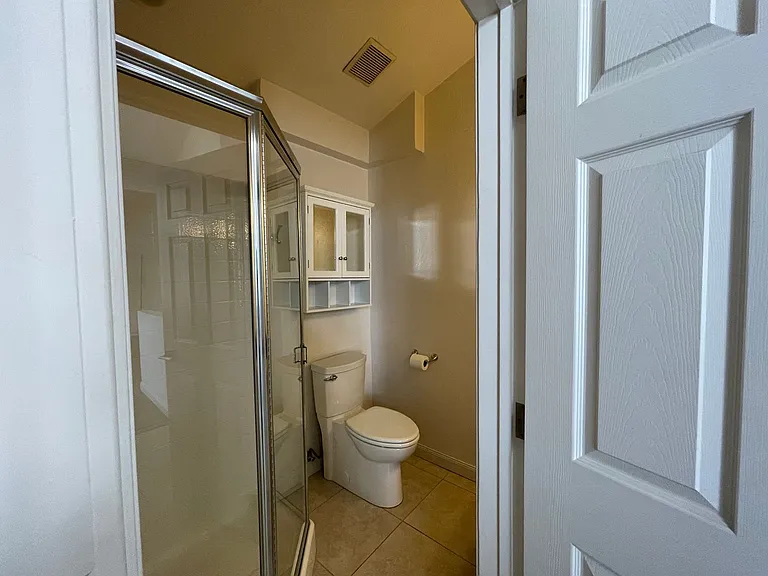 1118 Fresno St #5 — Photo 17