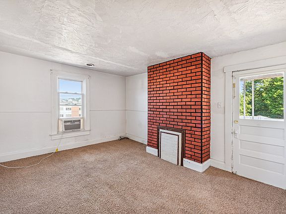 3rd image of 16 Eggers Ave APT 1