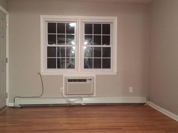 4th image of 50 Rich St APT 5A