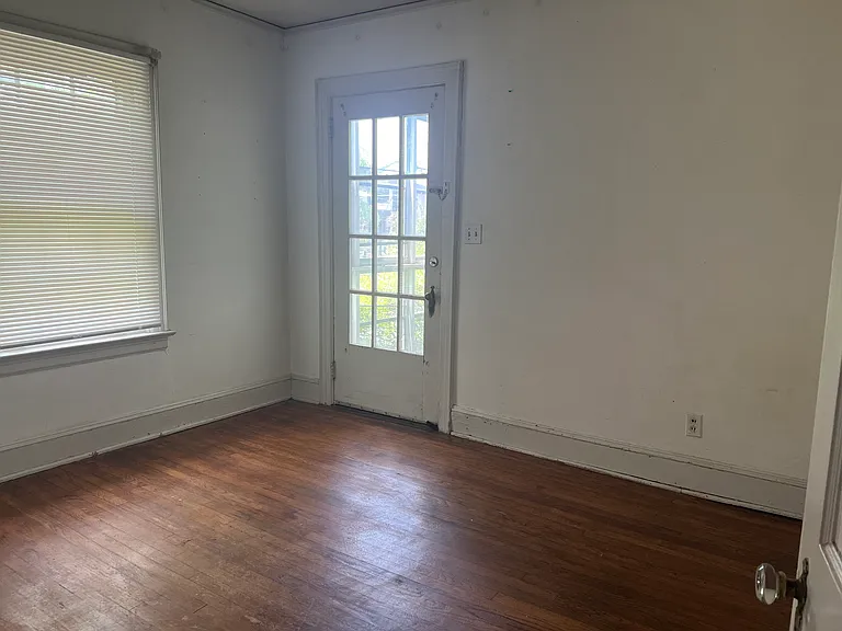 505 W Smith St #B — Photo 10