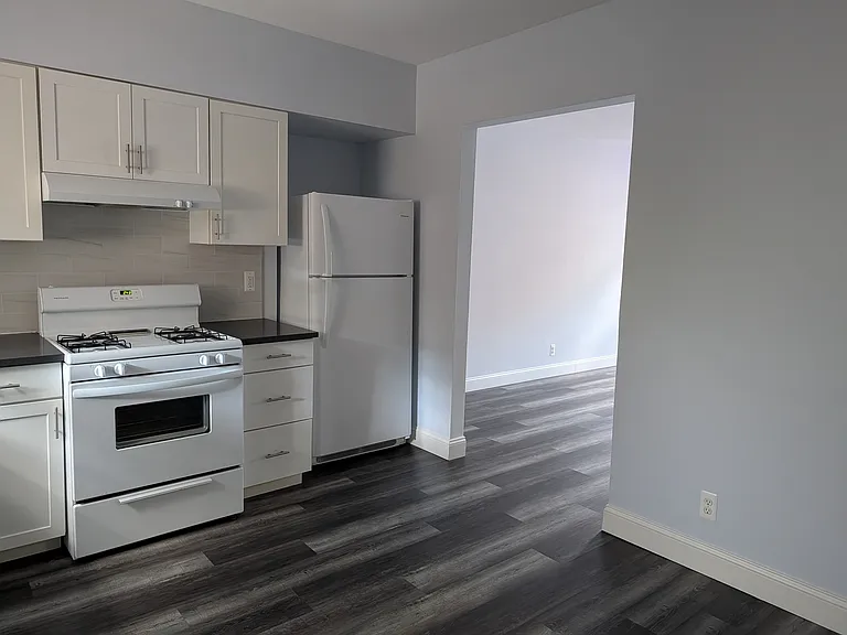 168 22nd St #1 — Photo 2