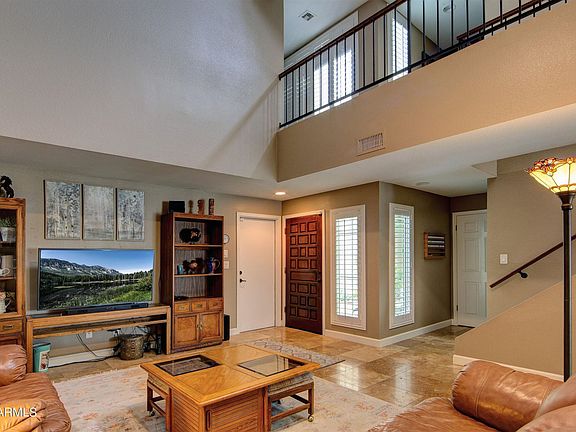 3rd image of 1401 W Coral Reef Dr