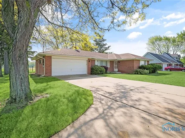 403 S North Curtice Rd, Oregon, OH 43616