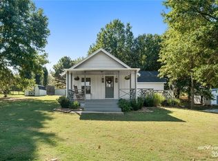 2067 Brush Creek Rd, Springdale, AR 72762