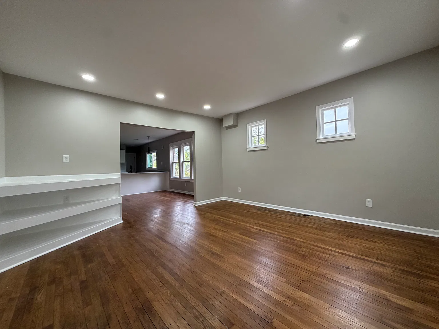 2 bed, 1600 sqft, $1,600 — Photo 4