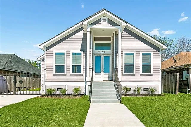 4 bed, 2.0 bath, 1960 sqft, $2,000 — Photo 2