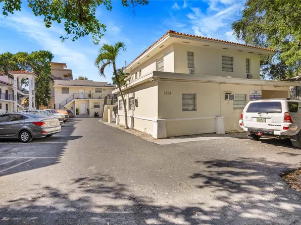 1362 SW 2nd St #12, Miami, FL 33135