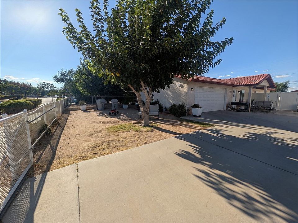 1st image of 16410 Smoke Tree St