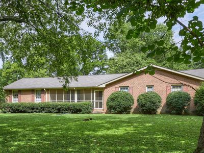 1307 Center Point Rd, Hendersonville, TN, 37075