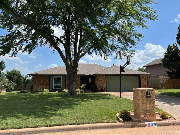 2010 Crossgate Rd, Duncan, OK 73533