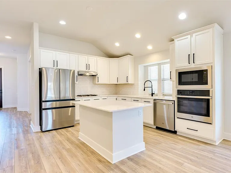 122 Biscayne Bay Bnd — Photo 4