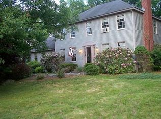 14 Fox Run Dr, Clinton, MA 01510