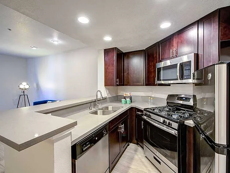 Elevate Long Beach — Photo 18