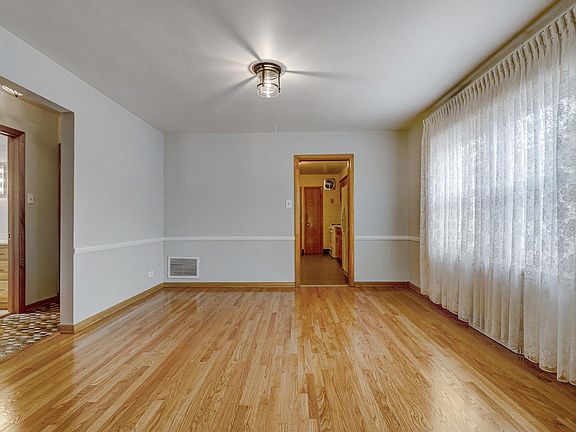 5th image of 11714 S Campbell Ave