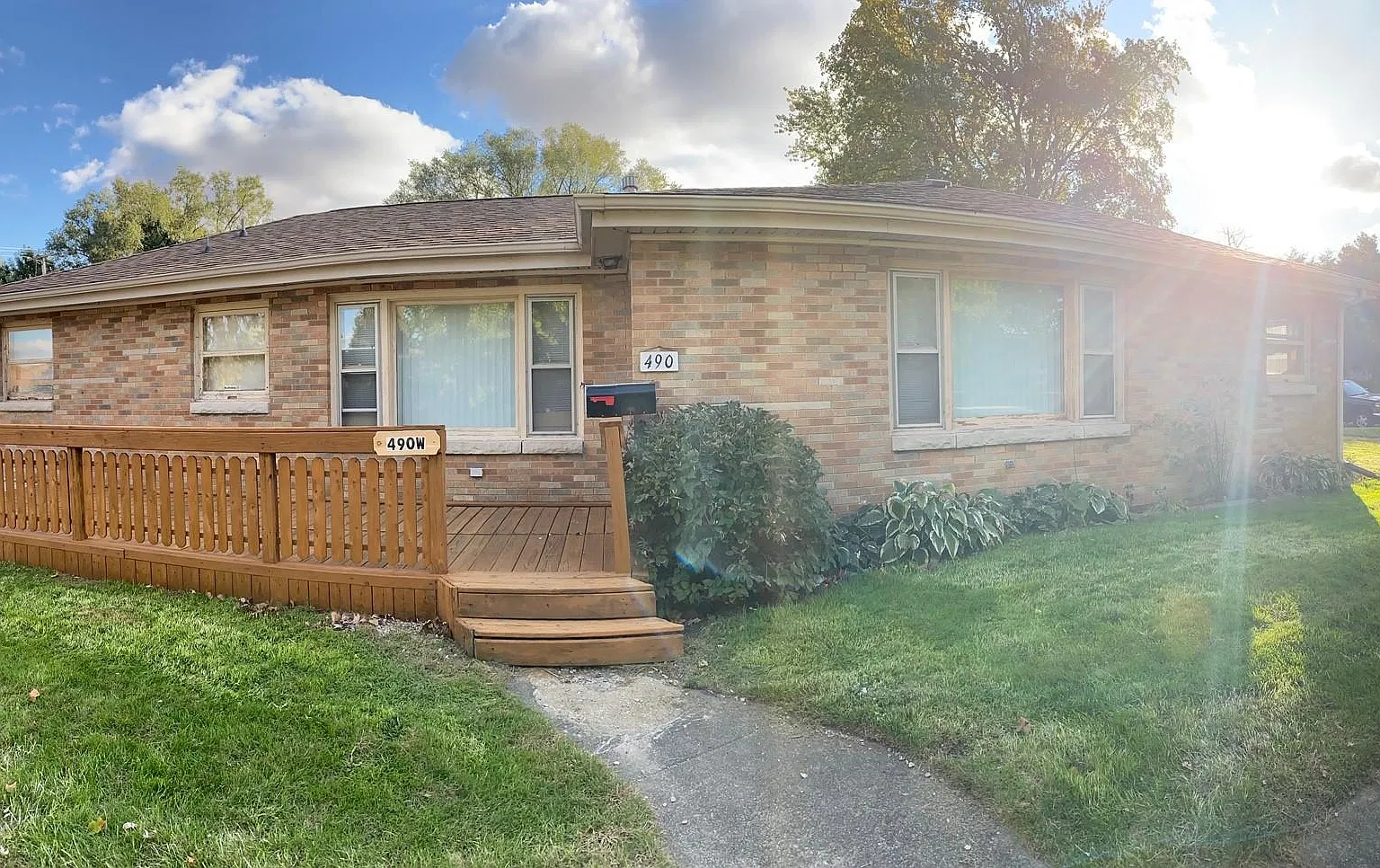 490 W Water St — Photo 1