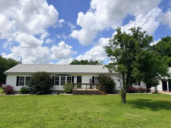 20 E Washington Ave, Fairland, OK 74343