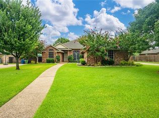 205 E Chapman Rd, Hewitt, TX 76643