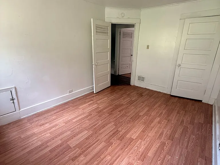 833 Guys Run Rd — Photo 3