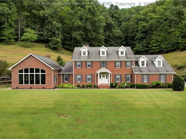 804 Trace Fork Rd, Chapmanville, WV 25508