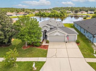 2000 Folkstone Pl, Zephyrhills, FL 33543