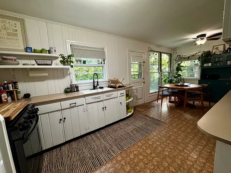 95 Baird St — Photo 13
