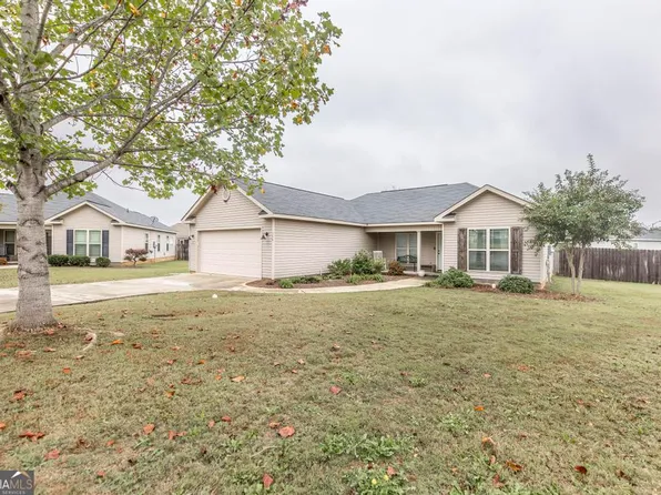 106 Rockport Ct, Perry, GA 31069