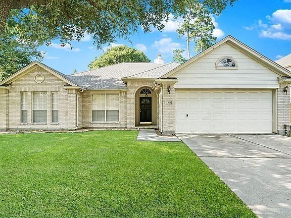 2nd image of 1319 Castlemist Dr
