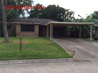 2106 Walnut Ln, Pasadena, TX 77502