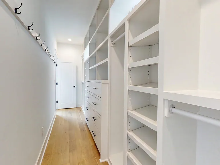 4806 Illinois Ave — Photo 5