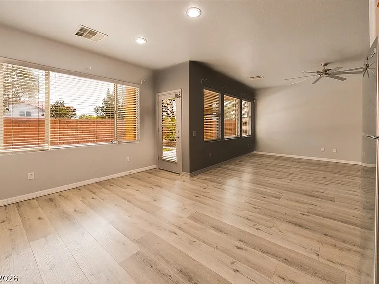 8253 Arden Landing Pl — Photo 17