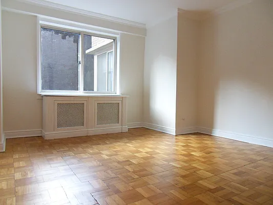 Rented by Stonehenge NYC LLC | media 28