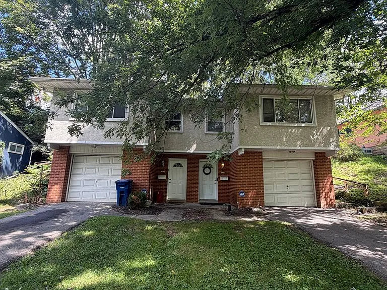 2376 Westwood Dr — Photo 1