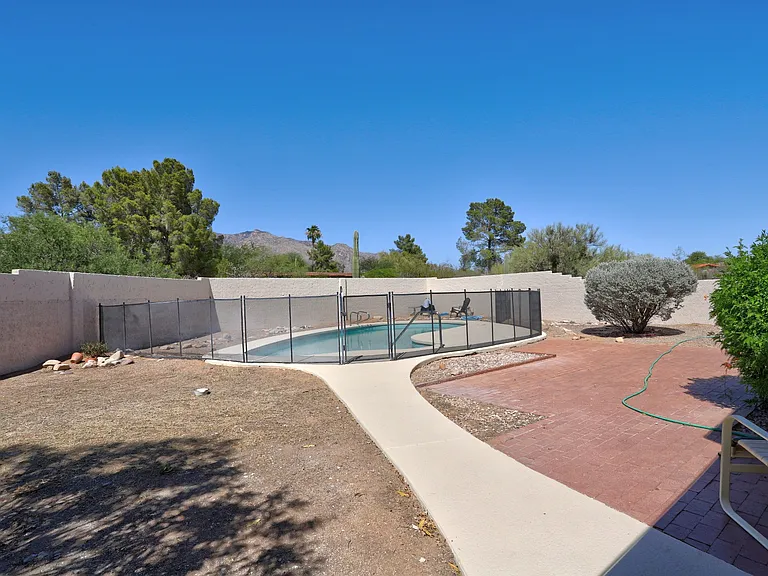 6109 N Zorrela Segundo — Photo 46